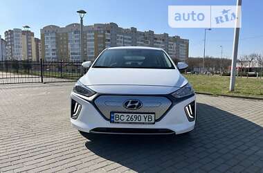 Лифтбек Hyundai Ioniq 2021 в Львове