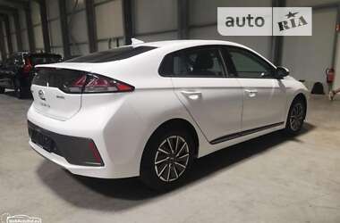 Лифтбек Hyundai Ioniq 2021 в Луцке