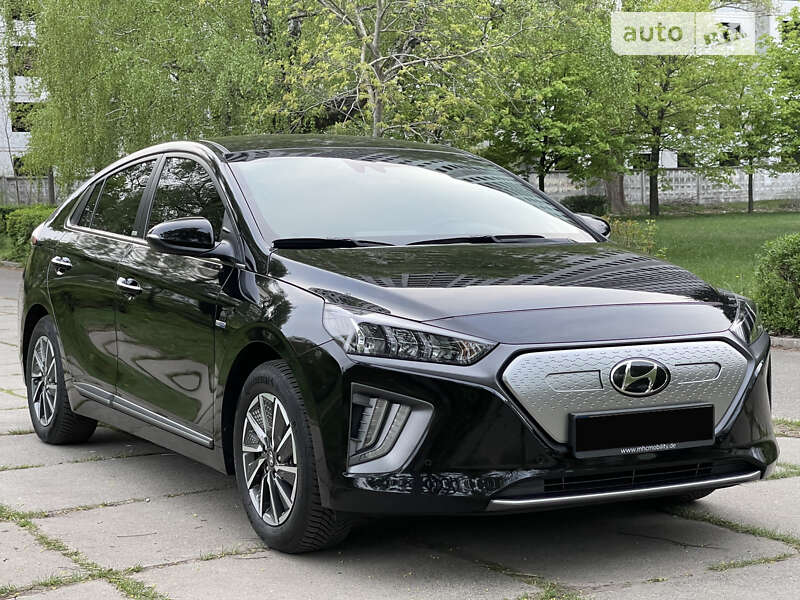 Лифтбек Hyundai Ioniq 2020 в Киеве