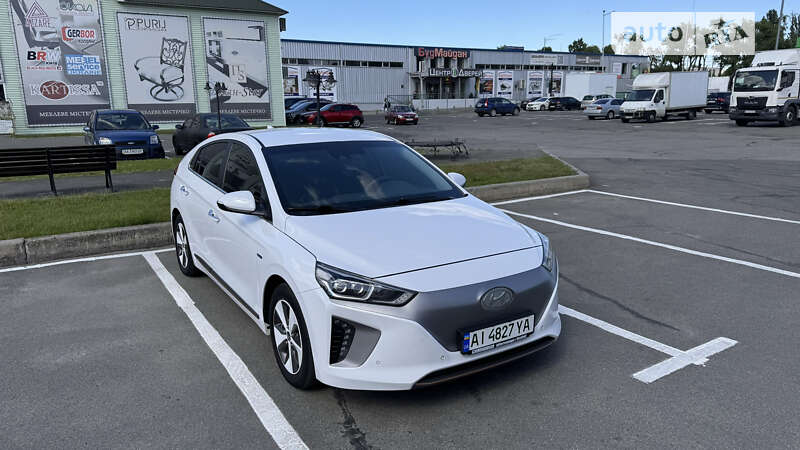 Хэтчбек Hyundai Ioniq 2017 в Киеве