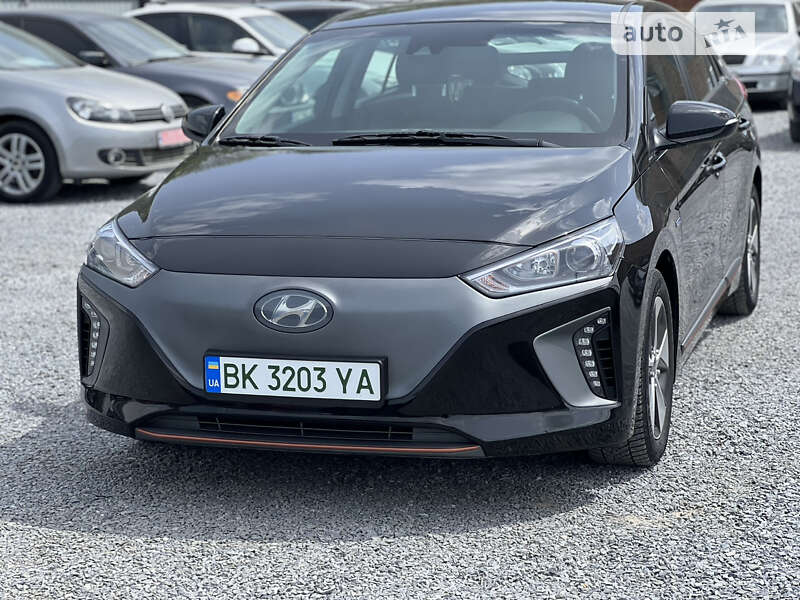 Хэтчбек Hyundai Ioniq 2017 в Ровно