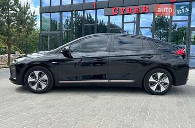 Хэтчбек Hyundai Ioniq 2017 в Ровно