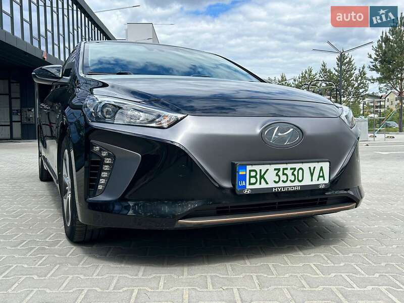 Хэтчбек Hyundai Ioniq 2017 в Ровно