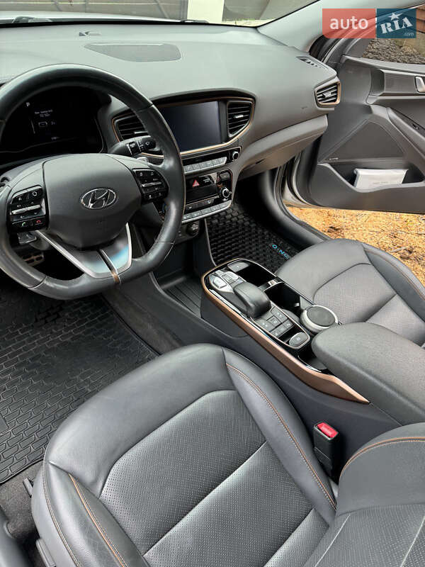 Хэтчбек Hyundai Ioniq 2018 в Житомире