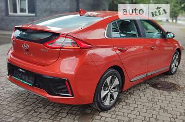 Хетчбек Hyundai Ioniq 2017 в Києві