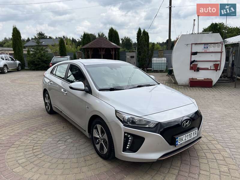 Хетчбек Hyundai Ioniq 2018 в Радивиліві