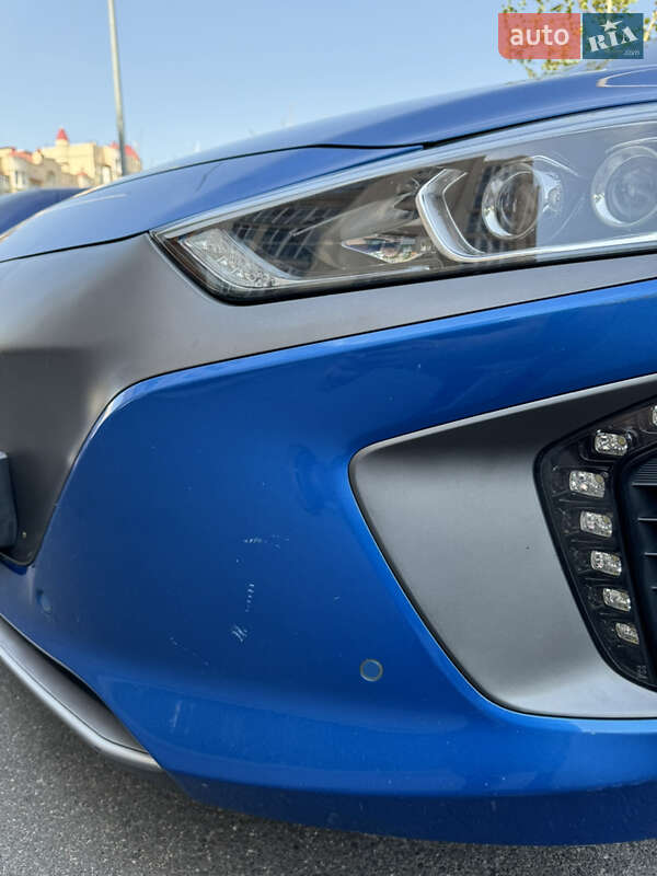 Хэтчбек Hyundai Ioniq 2016 в Николаеве