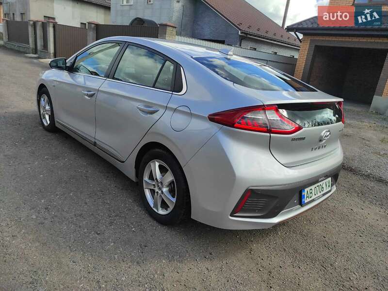 Хетчбек Hyundai Ioniq 2017 в Хмільнику