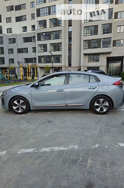 Хетчбек Hyundai Ioniq 2018 в Хмельницькому