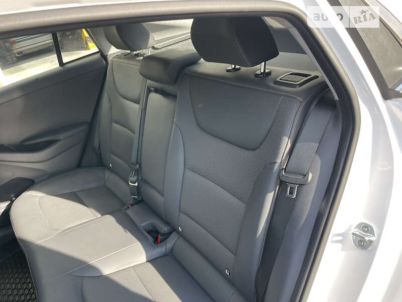 Лифтбек Hyundai Ioniq 2019 в Одессе