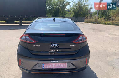 Хетчбек Hyundai Ioniq 2018 в 