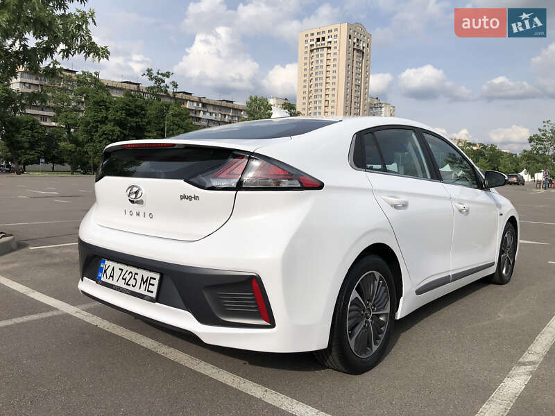 Лифтбек Hyundai Ioniq 2020 в Киеве