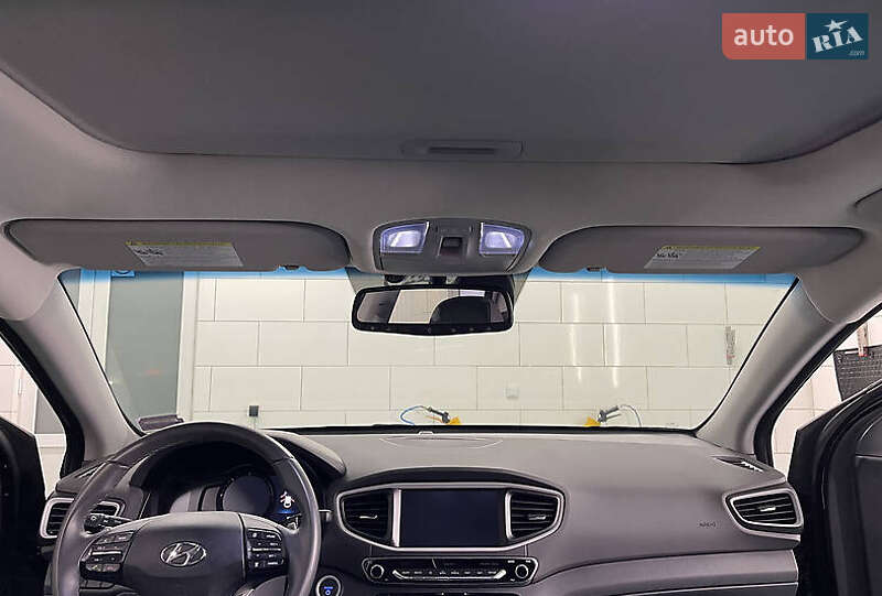 Хэтчбек Hyundai Ioniq 2018 в Львове