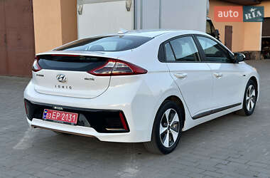 Хетчбек Hyundai Ioniq 2019 в 