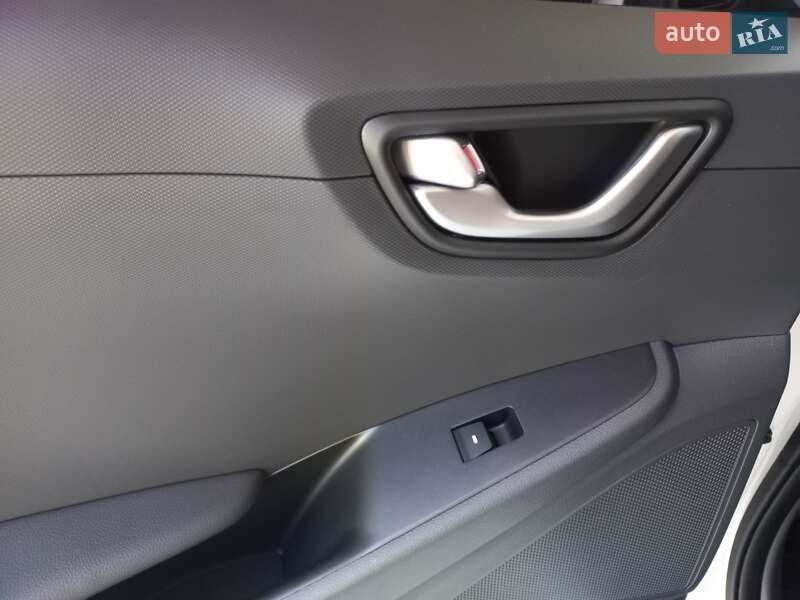 Хетчбек Hyundai Ioniq 2017 в Одесі