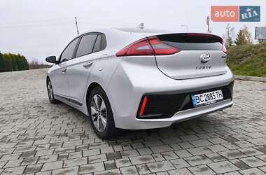 Лифтбек Hyundai Ioniq 2019 в Стрые