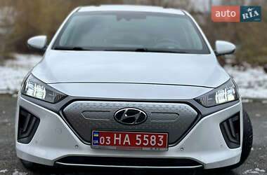 Лифтбек Hyundai Ioniq 2020 в 