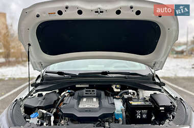 Лифтбек Hyundai Ioniq 2020 в 