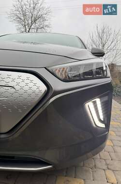 Лифтбек Hyundai Ioniq 2021 в Житомире