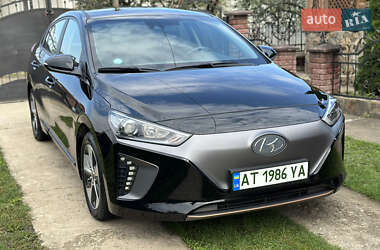 Хэтчбек Hyundai Ioniq 2018 в 