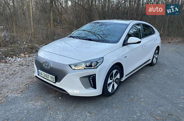 Хетчбек Hyundai Ioniq 2017 в Києві