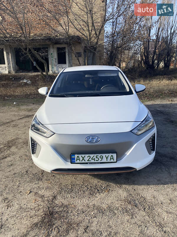 Хэтчбек Hyundai Ioniq 2016 в Харькове