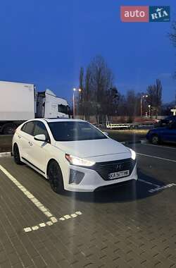 Хетчбек Hyundai Ioniq 2017 в Києві