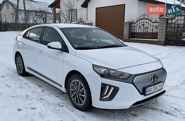 Лифтбек Hyundai Ioniq 2021 в Гусятине