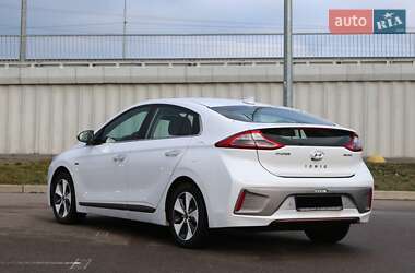 Хетчбек Hyundai Ioniq 2017 в Києві