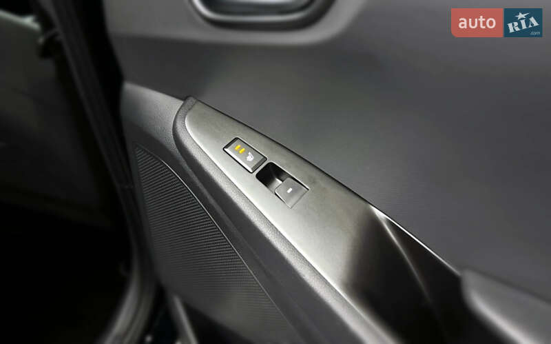 Хэтчбек Hyundai Ioniq 2017 в Киеве