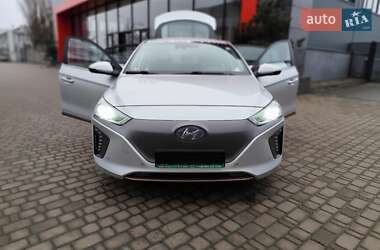 Хэтчбек Hyundai Ioniq 2017 в 