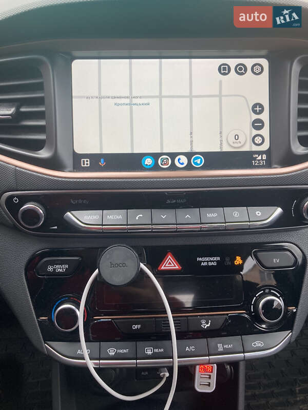 Хетчбек Hyundai Ioniq 2016 в Кропивницькому