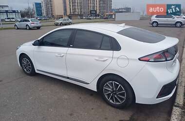 Hyundai Ioniq 2021