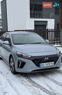 Хетчбек Hyundai Ioniq 2018 в 