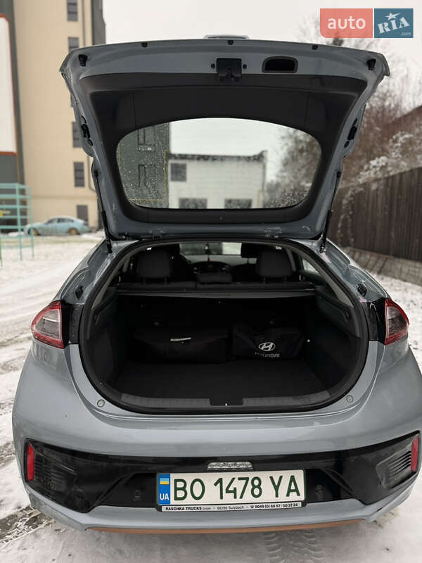 Хетчбек Hyundai Ioniq 2018 в Чорткові