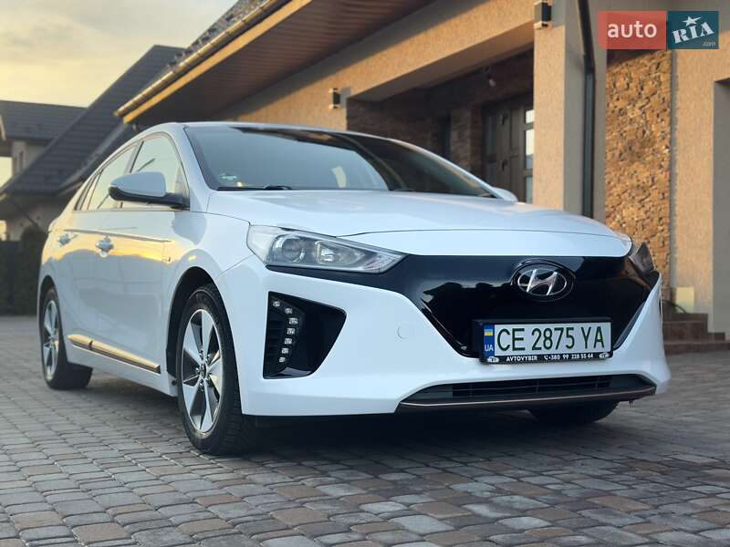 Ліфтбек Hyundai Ioniq 2019 в Чернівцях