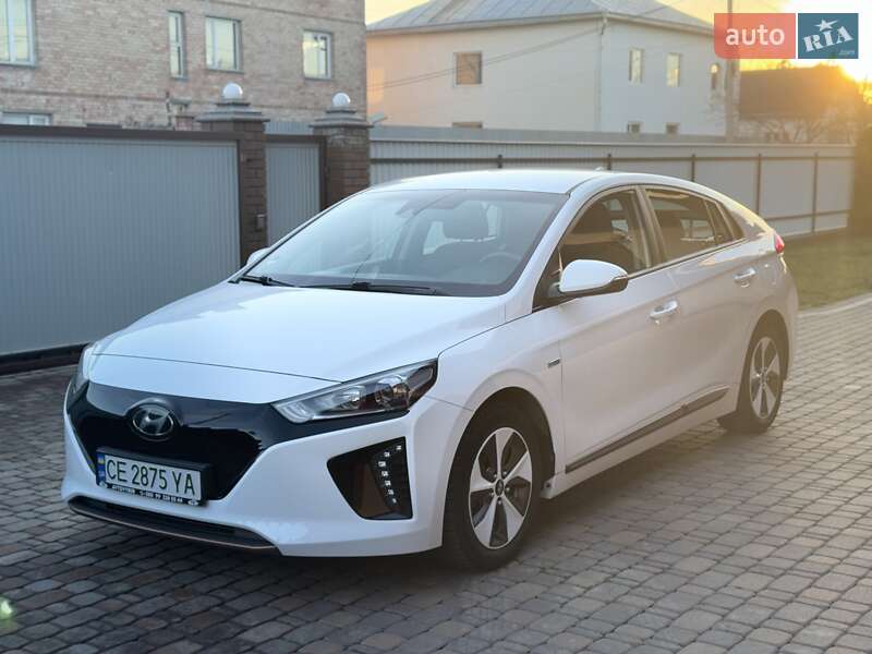 Ліфтбек Hyundai Ioniq 2019 в Чернівцях
