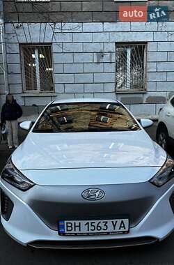 Hyundai Ioniq 2017 Hyundai Ioniq 2017