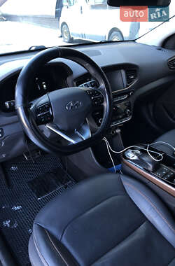 Лифтбек Hyundai Ioniq 2019 в Ровно