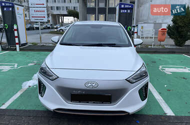 Хэтчбек Hyundai Ioniq 2016 в Киеве