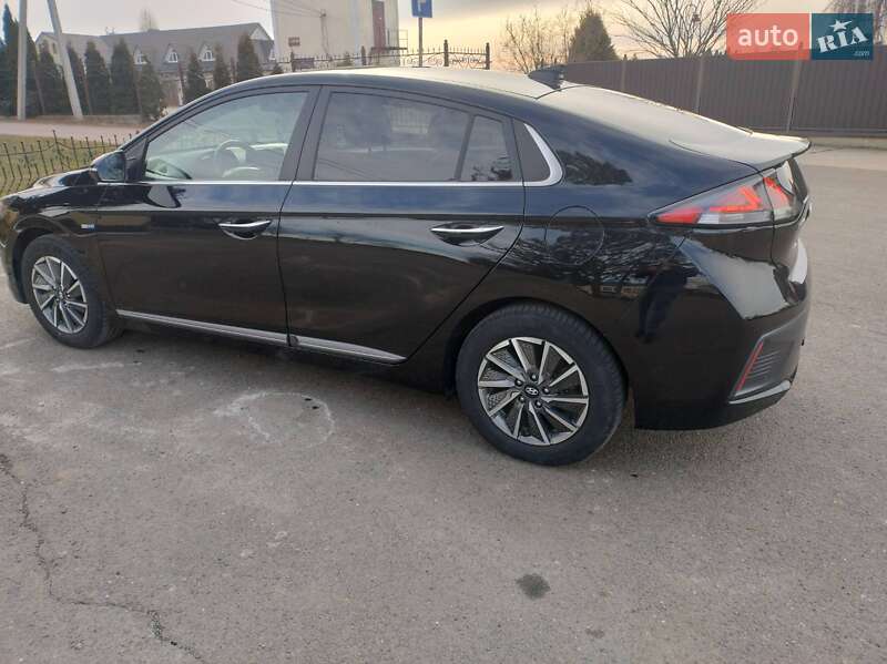 Ліфтбек Hyundai Ioniq 2019 в Володимирі