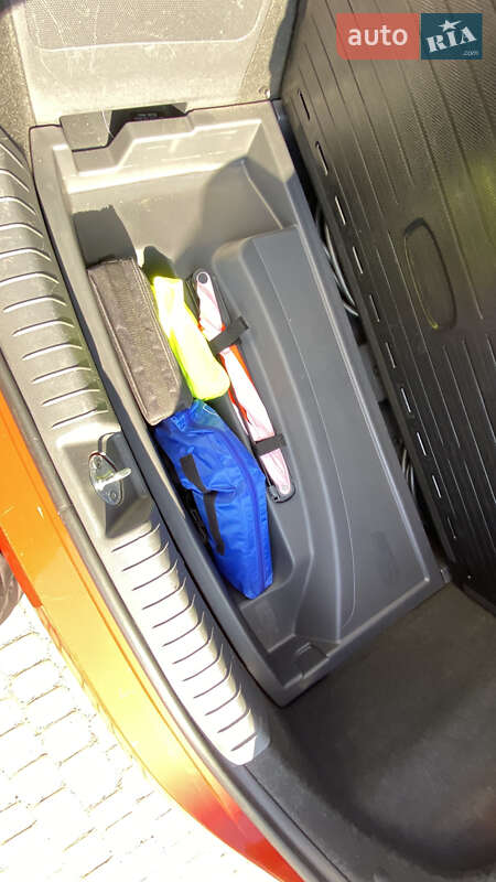 Хетчбек Hyundai Ioniq 2018 в Кам'янець-Подільському