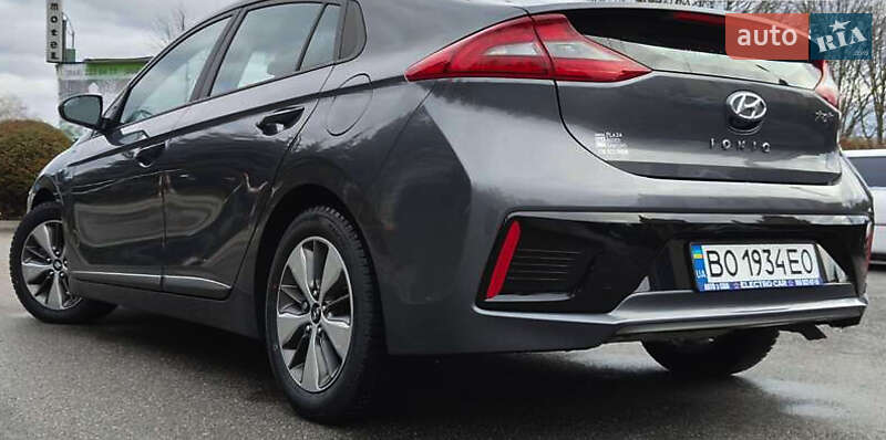 Хетчбек Hyundai Ioniq 2019 в Тернополі