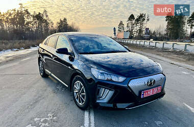 Лифтбек Hyundai Ioniq 2019 в Киеве