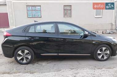 Лифтбек Hyundai Ioniq 2019 в 