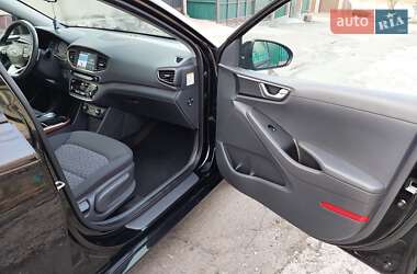 Лифтбек Hyundai Ioniq 2019 в 