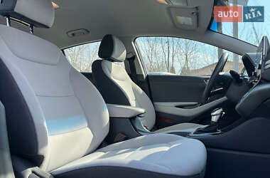 Лифтбек Hyundai Ioniq 2021 в 