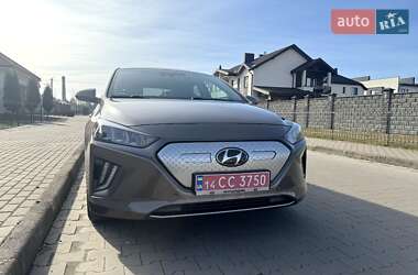 Ліфтбек Hyundai Ioniq 2019 в 