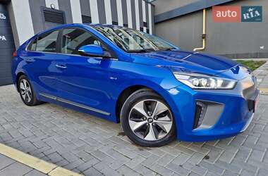 Хэтчбек Hyundai Ioniq 2017 в 