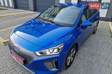 Хэтчбек Hyundai Ioniq 2017 в 